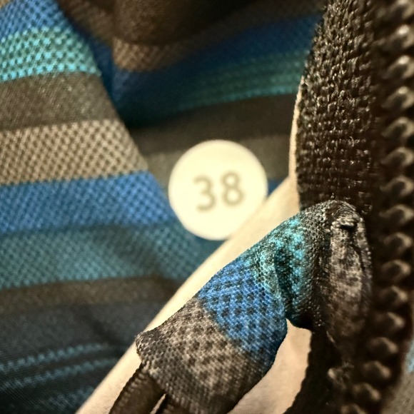 Lululemon Mens Board Shorts Striped Size 38 Blue Gray Athletic Swim - Picture 4 of 9